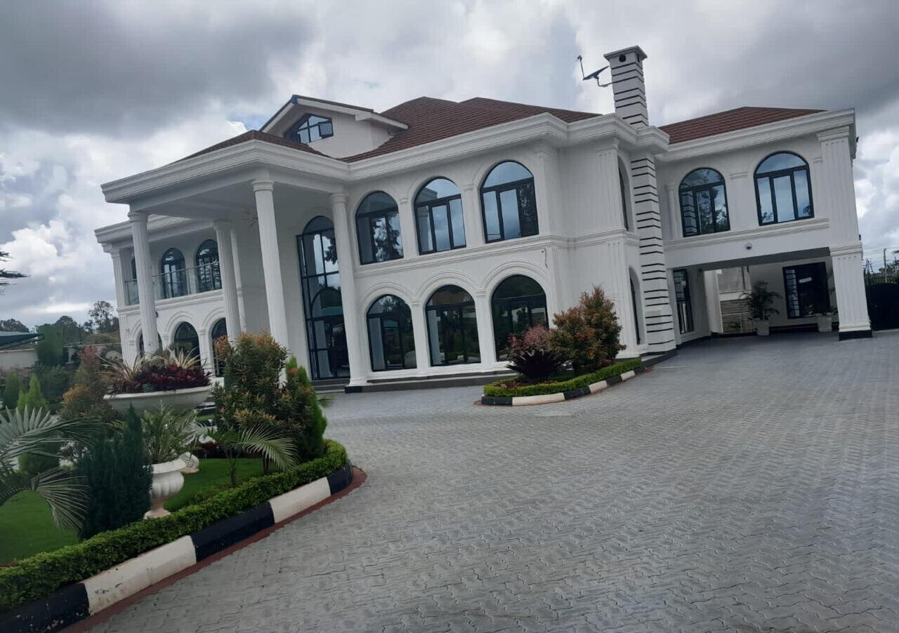 5-Ensuite Villa with Man-Made Dam & Clubhouse – Karen