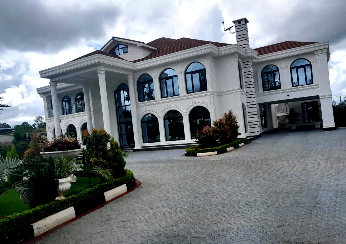 5-Ensuite Villa with Man-Made Dam & Clubhouse – Karen