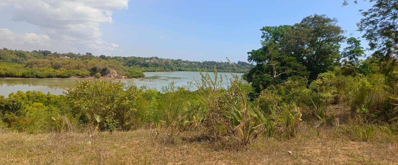 18-Acre Beachfront Plot at KSh 40M