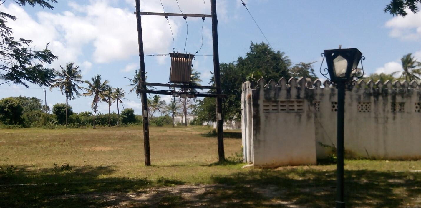 18-Acre Beachfront Plot at KSh 40M