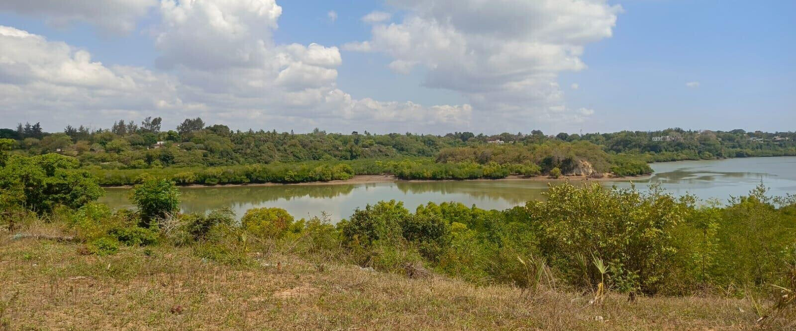 18-Acre Beachfront Plot at KSh 40M