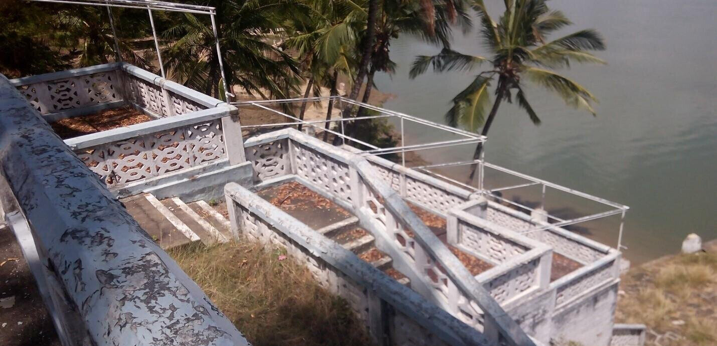 18-Acre Beachfront Plot at KSh 40M