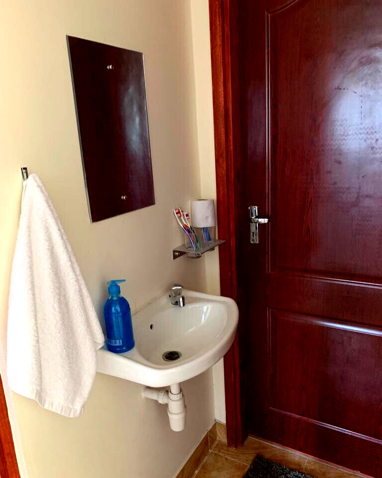 5BR Townhouse 500m from Magadi Road - Rongai