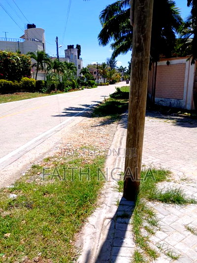 5bdrm Maisonette in Nyali for sale - Image 2