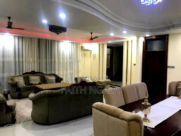 5bdrm Maisonette in Nyali for sale