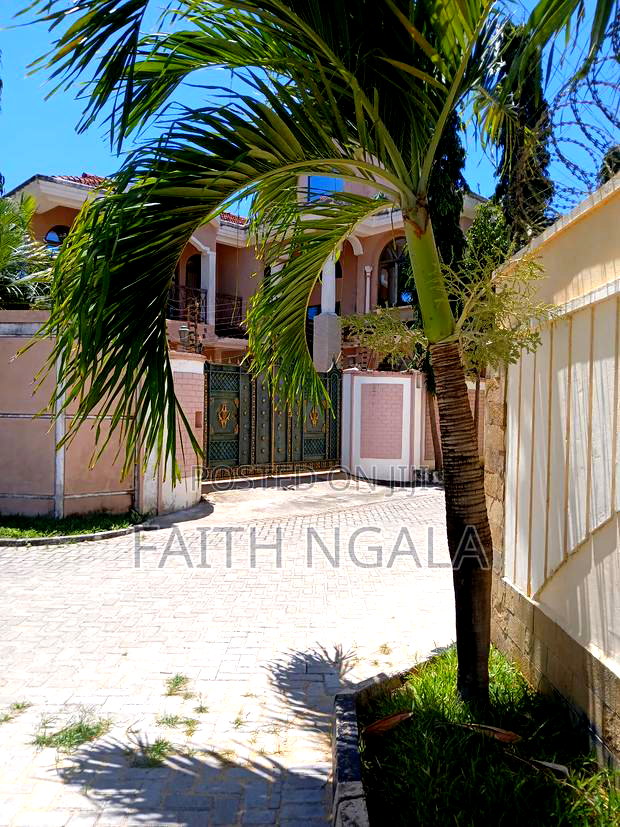 5bdrm Maisonette in Nyali for sale