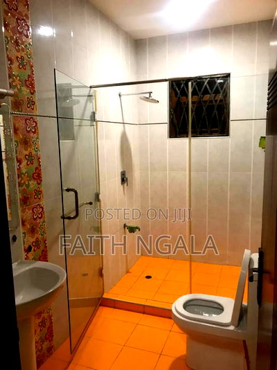 5bdrm Maisonette in Nyali for sale - Image 9