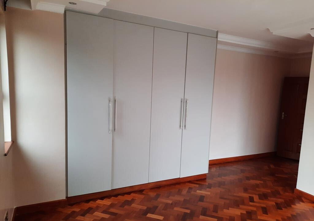 Double-Volume Townhouse with Private Garden & Study - Lower Kabete