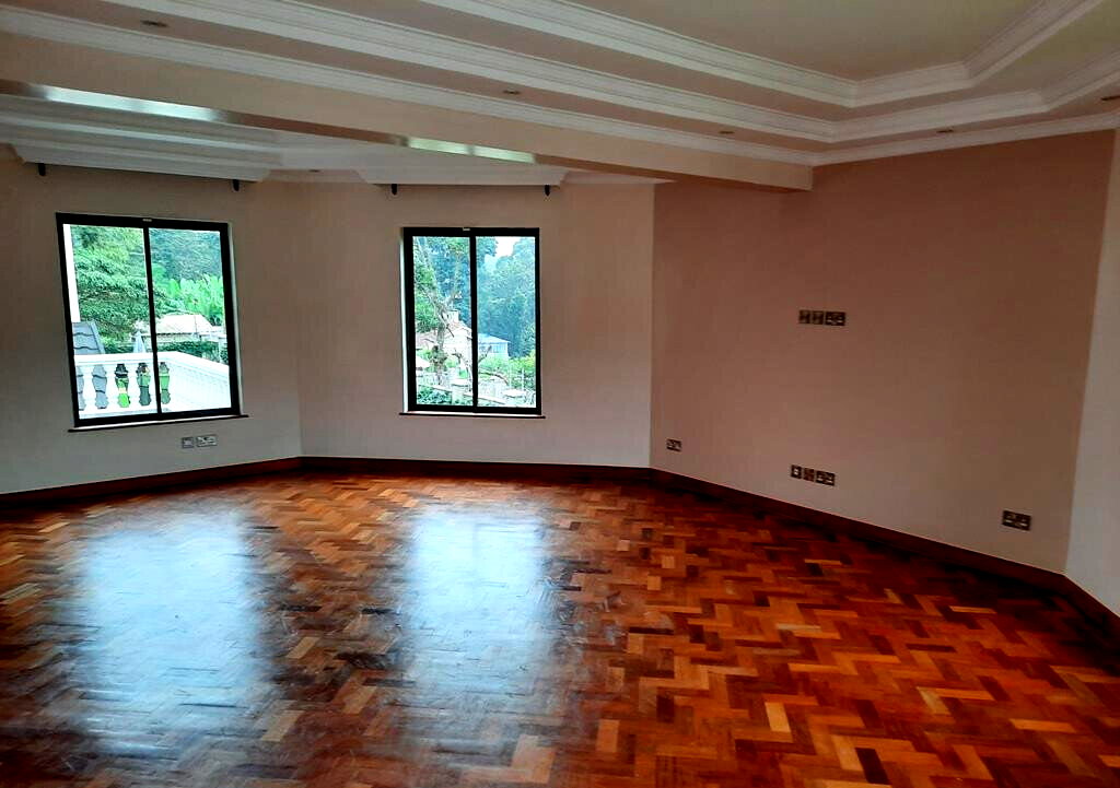 Double-Volume Townhouse with Private Garden & Study - Lower Kabete