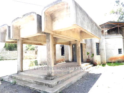 Prime Land at the Heart of Lavington - Image 2