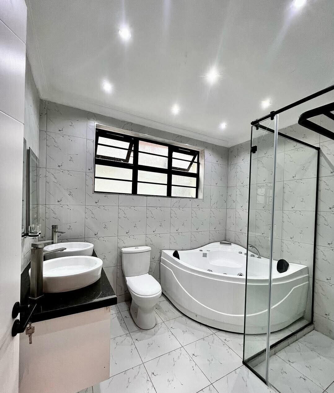 4BR All-Ensuite Townhouse with DSQ - Membley, Ruiru