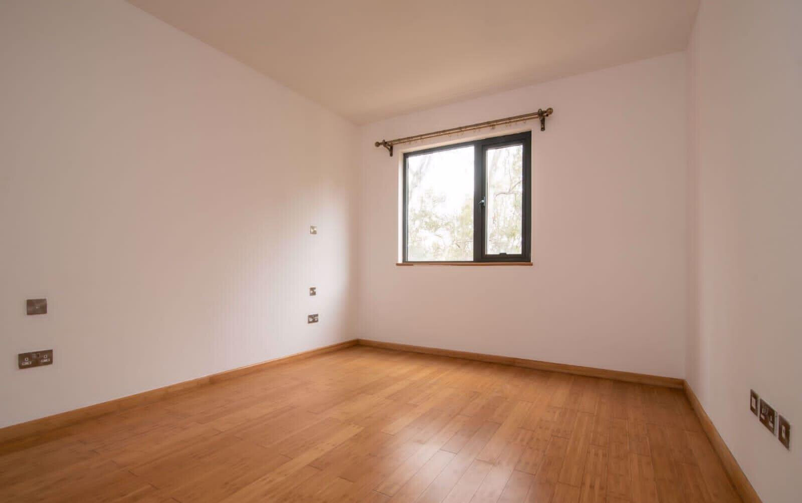 4BR Ensuite Townhouse with Private Garden & Pool Access – Garden Estate