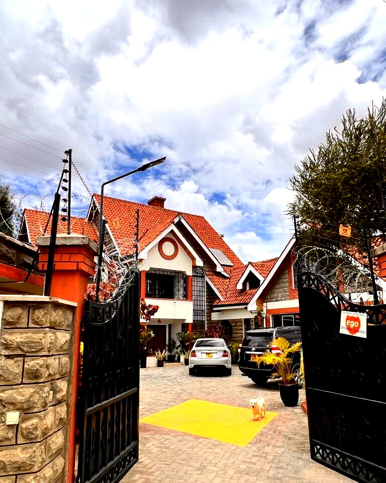 6-Bedroom All-Ensuite Townhouse with DSQ & Office - Chuna, Kitengela