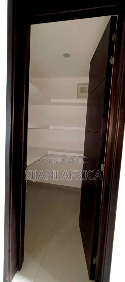 2bdrm Apartment in Westlands for rent - Image 9