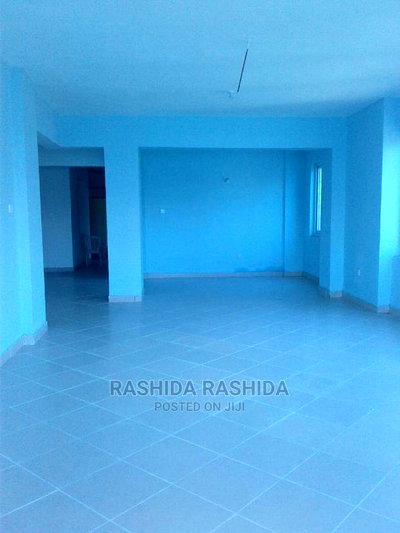 4bdrm Apartment in Tudor Creek for Sale - Image 3