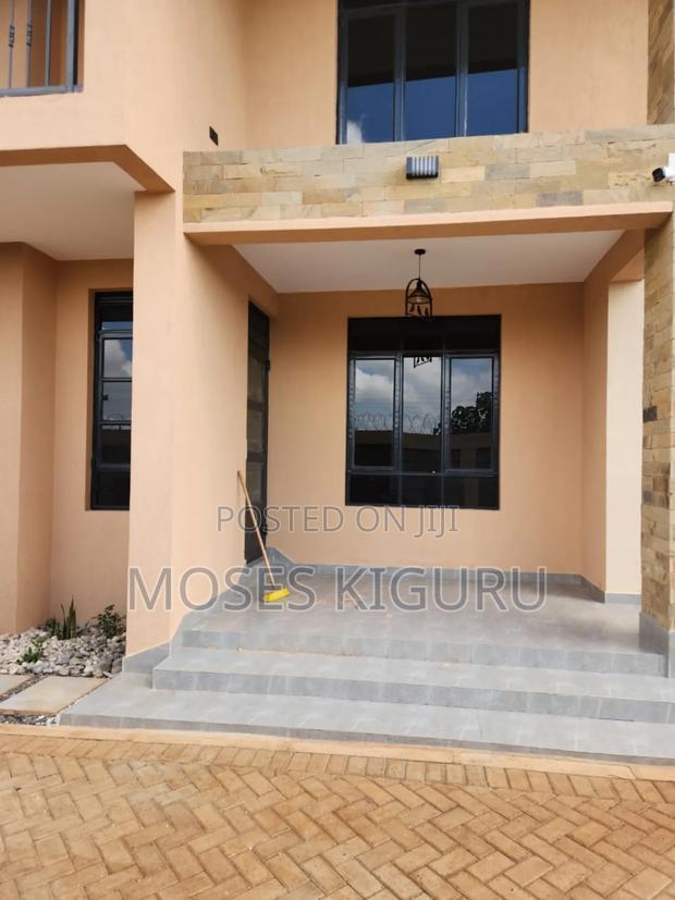 4bdrm Maisonette in Mugutha Estate, Ruiru for sale