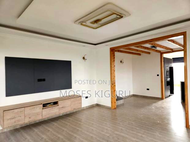4bdrm Maisonette in Mugutha Estate, Ruiru for sale