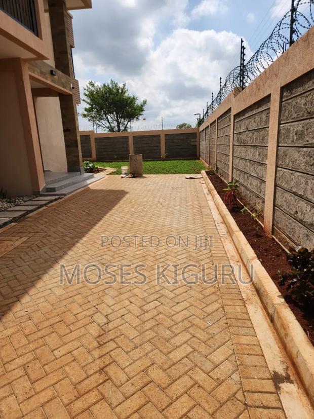 4bdrm Maisonette in Mugutha Estate, Ruiru for sale