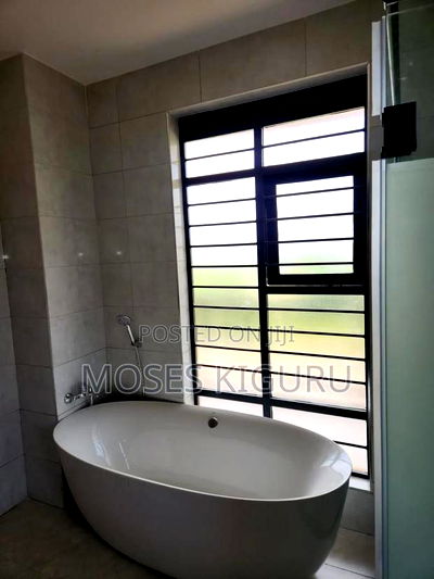 4bdrm Maisonette in Mugutha Estate, Ruiru for sale - Image 12