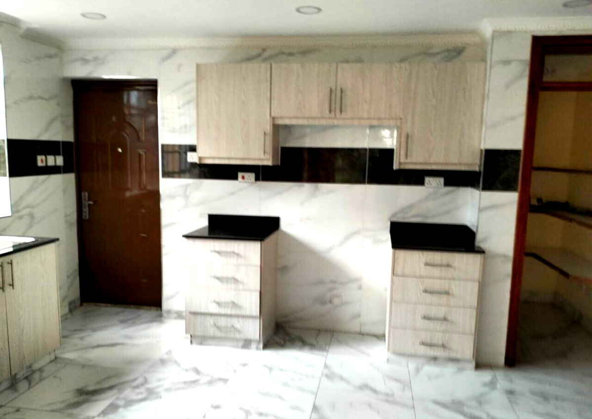 5-Ensuite Townhouse with Borehole & Backup Generator - Lavington