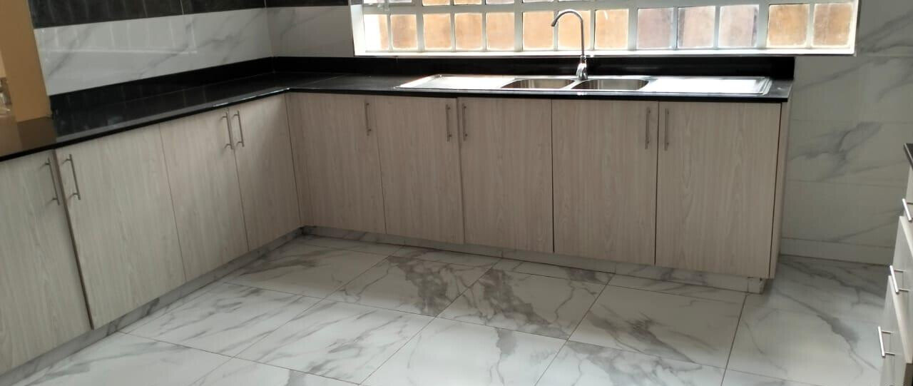 5-Ensuite Townhouse with Borehole & Backup Generator - Lavington