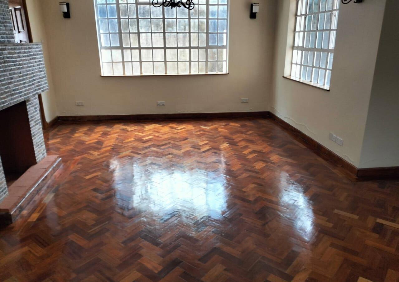 5-Ensuite Townhouse with Borehole & Backup Generator - Lavington
