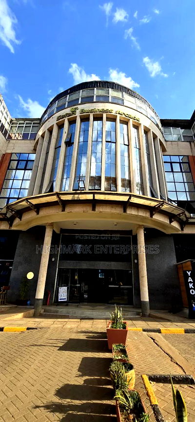 Thika Road: Restaurant Lounge for Sale - Image 2