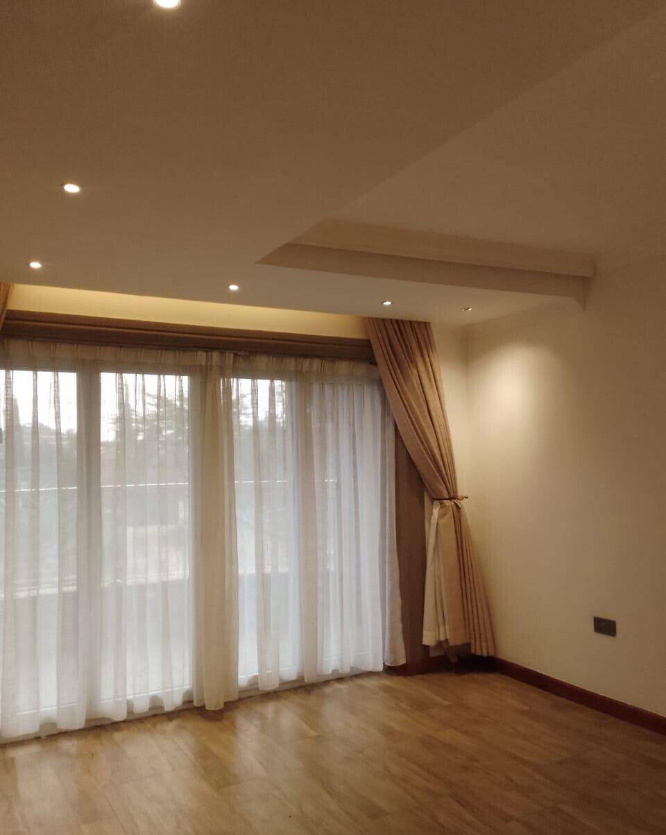 6-Ensuite Townhouse with Ground-Floor Master – Karen