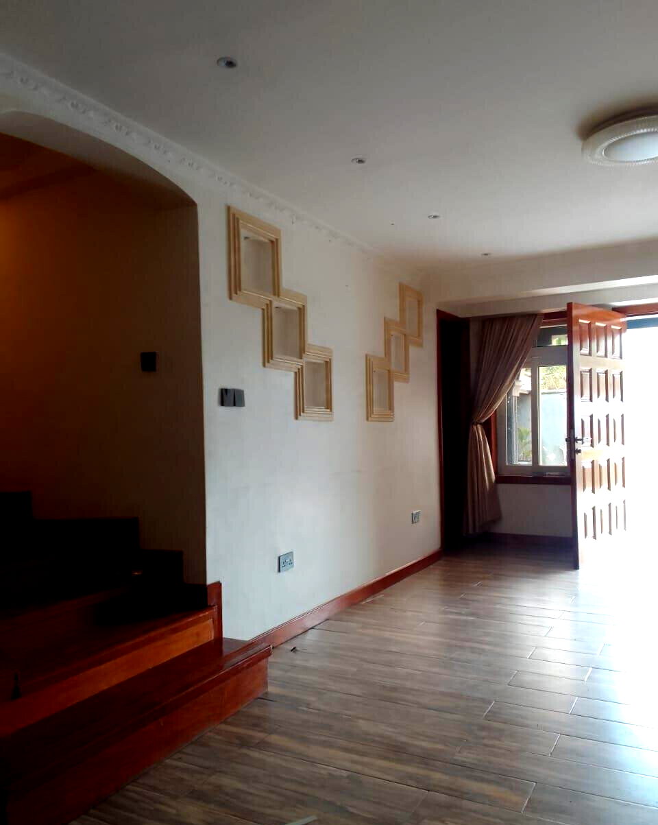 6-Ensuite Townhouse with Ground-Floor Master – Karen