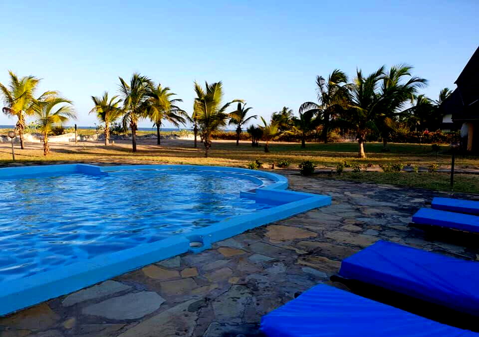 3BR Beach Villa with Olympic Pool – Mambrui, Malindi
