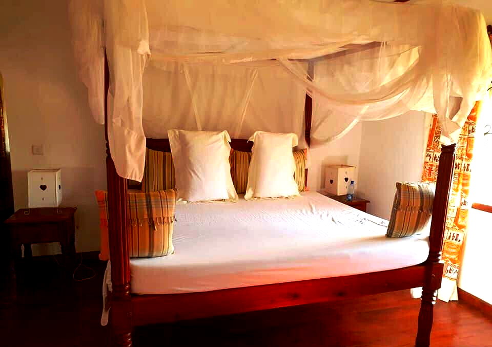 3BR Beach Villa with Olympic Pool – Mambrui, Malindi