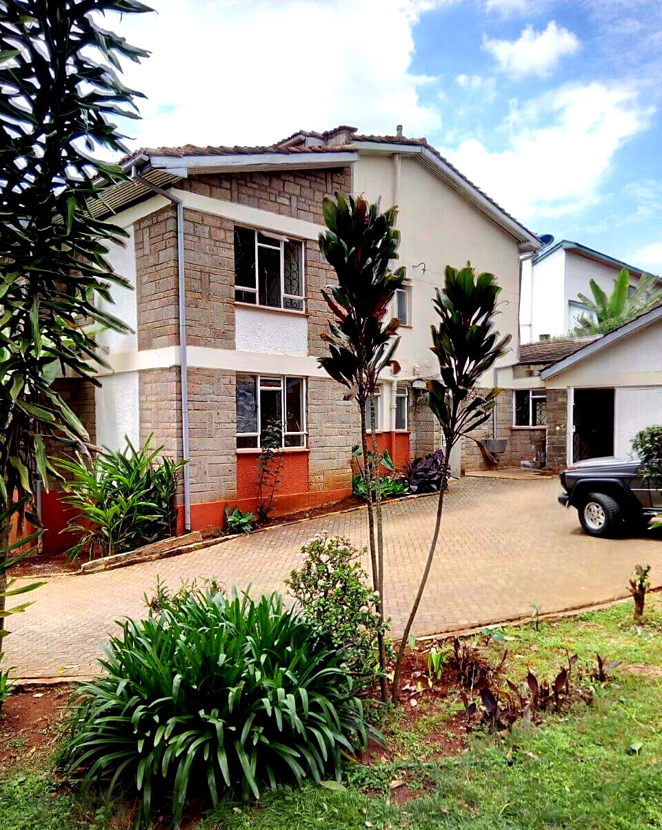 5BR Double-Storey Home on Half-Acre Garden - Loresho