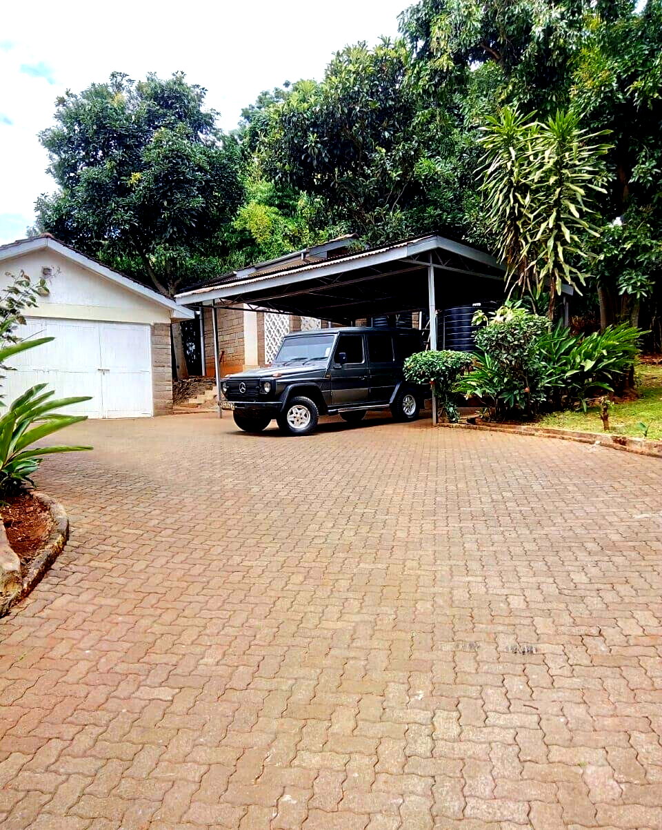 5BR Double-Storey Home on Half-Acre Garden - Loresho