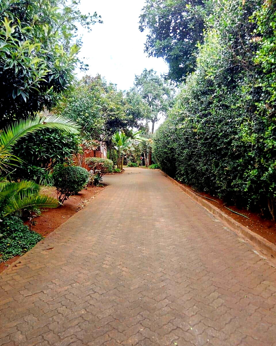5BR Double-Storey Home on Half-Acre Garden - Loresho