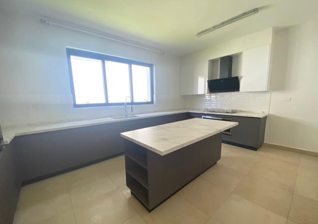 Executive 5-Ensuite Townhouse with Rooftop Terrace - Lavington