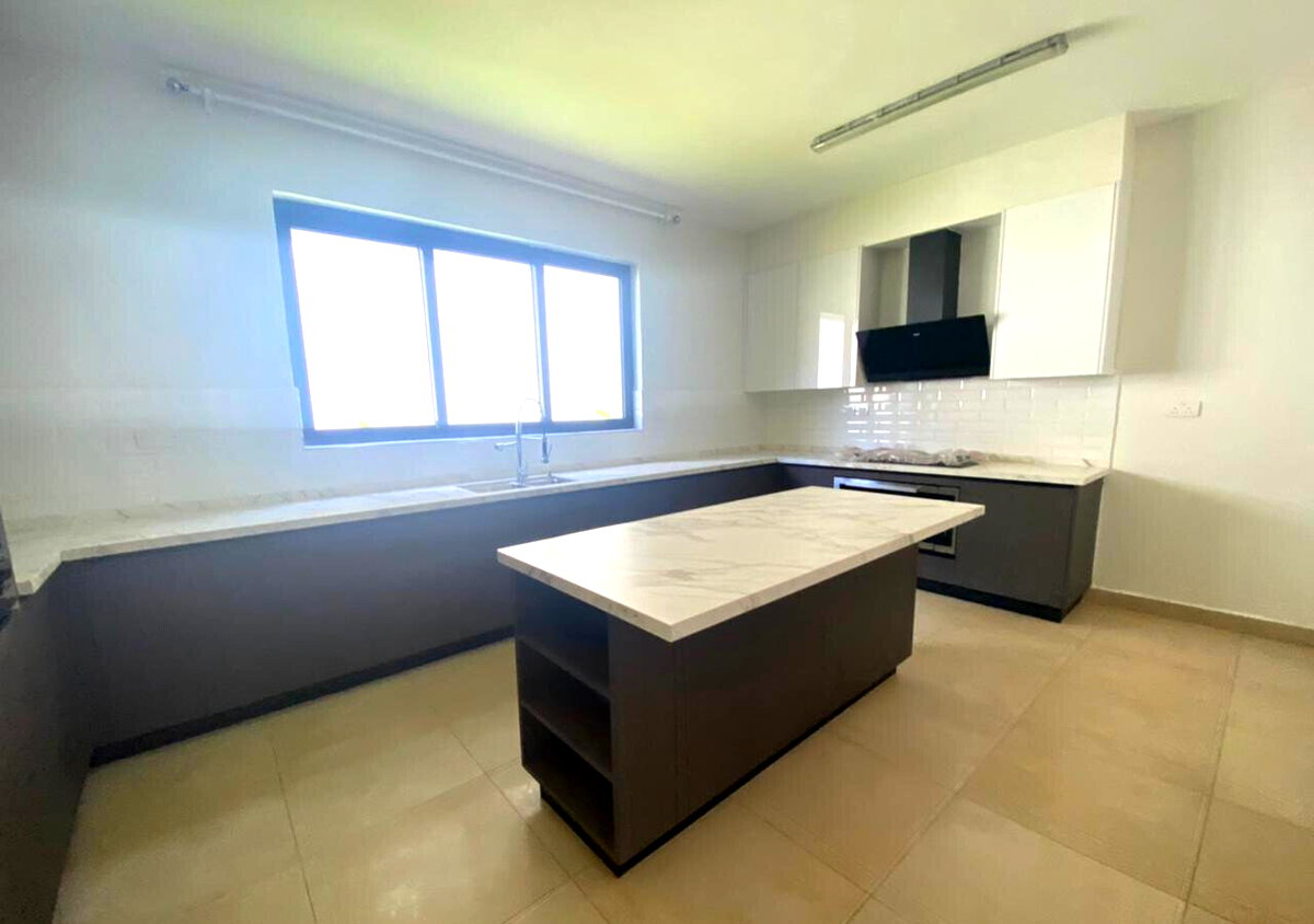 Executive 5-Ensuite Townhouse with Rooftop Terrace - Lavington
