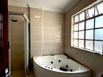 3bdrm Apartment in Hatheru Road, Lavington for rent - Image 2