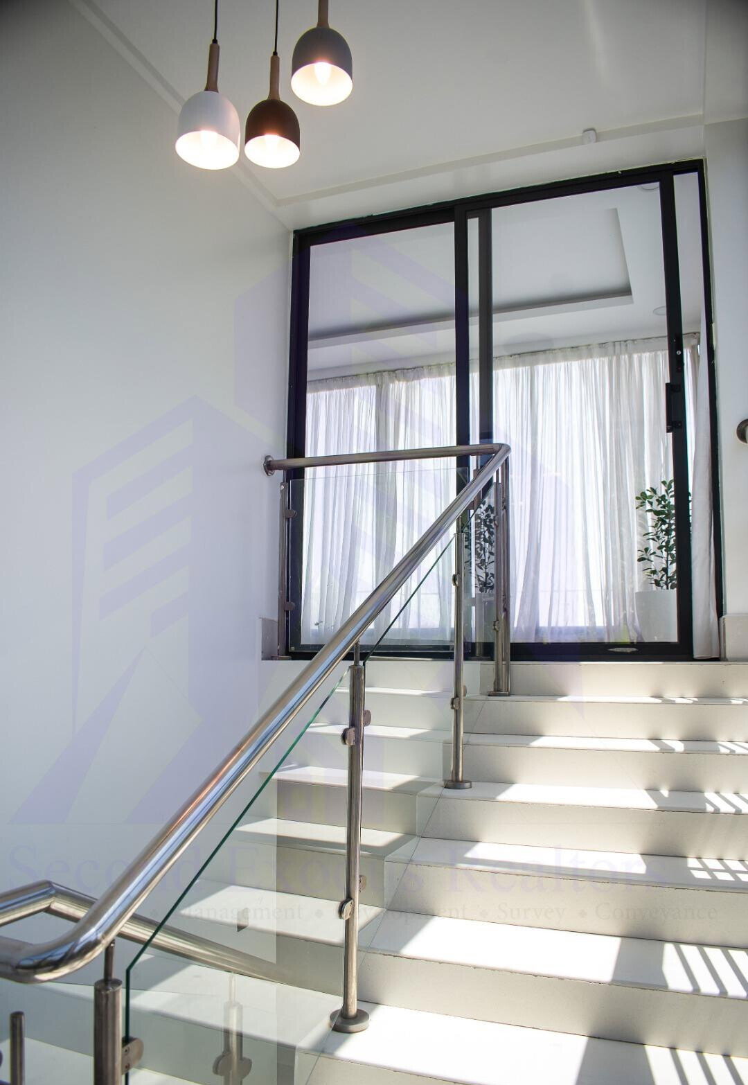 4BR Villa with Breathtaking Views & Ready Title - Kerarapon