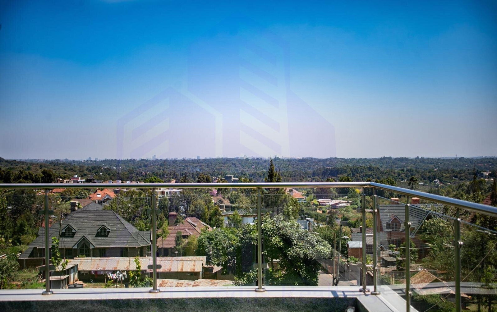 4BR Villa with Breathtaking Views & Ready Title - Kerarapon