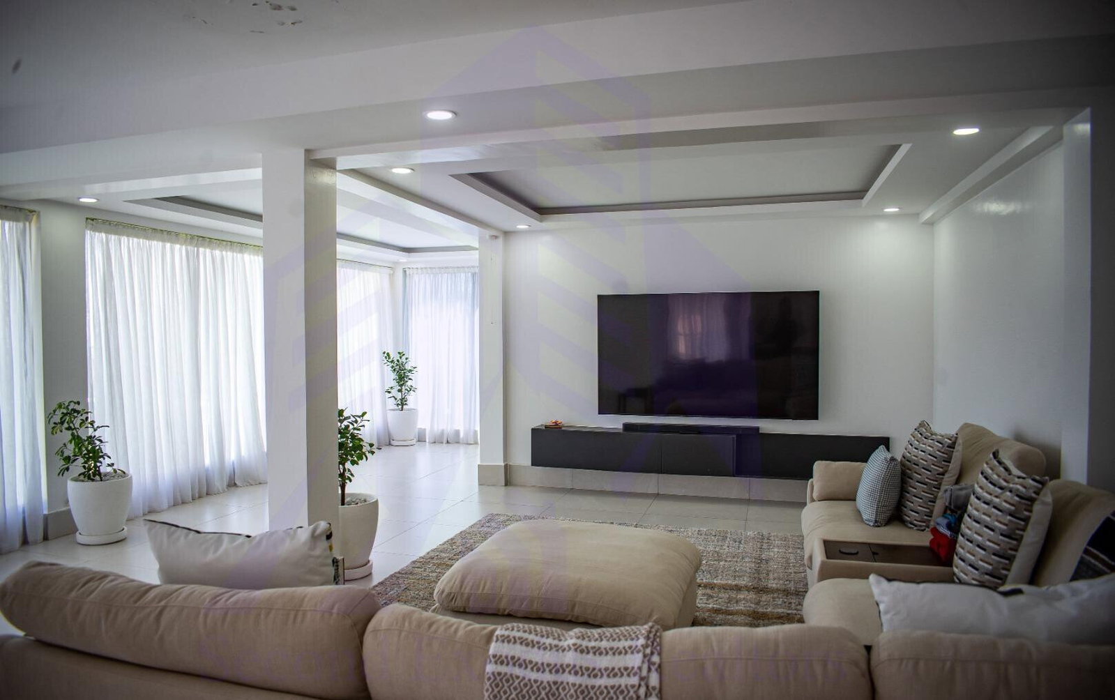 4BR Villa with Breathtaking Views & Ready Title - Kerarapon