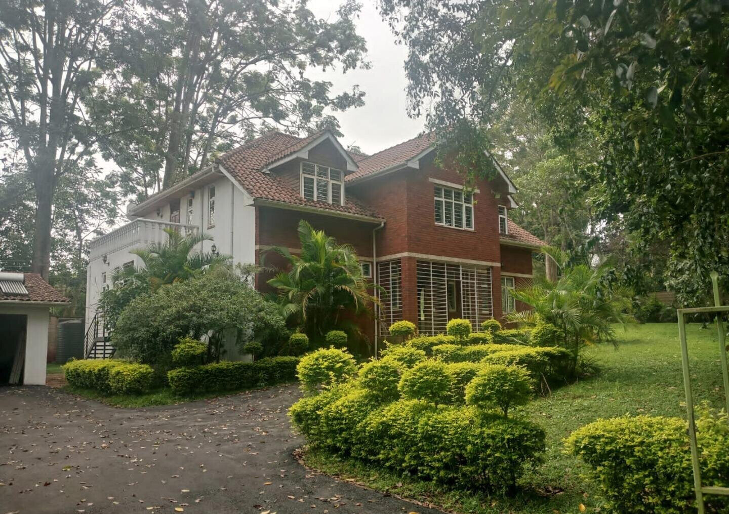 0.15 Acre 5BR Haven with Garden