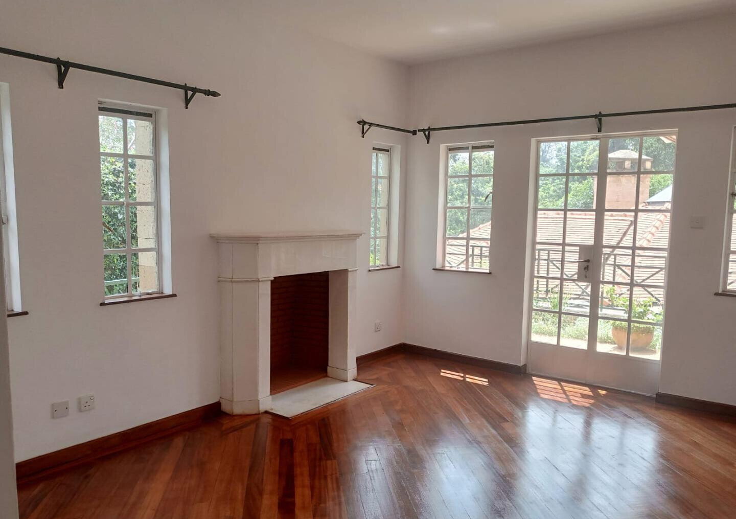 0.15 Acre 5BR Haven with Garden