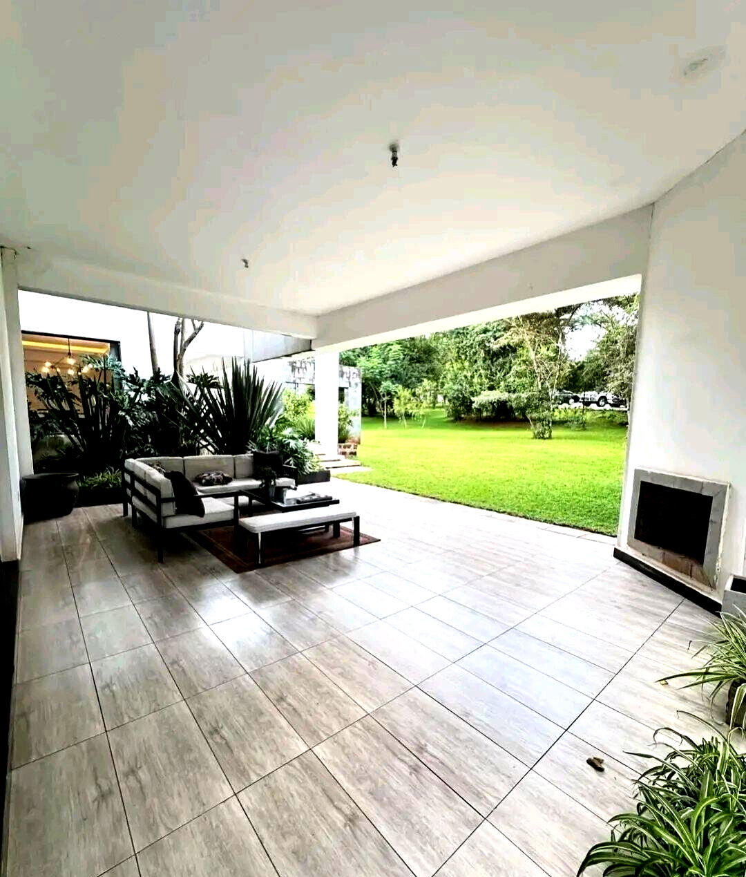 5-Ensuite Townhouse with Forest Views & DSQ – Karen Ololua