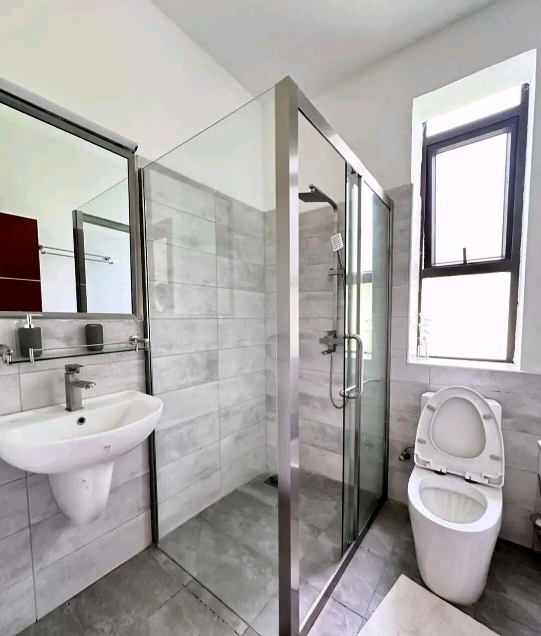 5-Ensuite Townhouse with Forest Views & DSQ – Karen Ololua