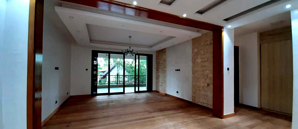 Brand-New 5-Bed Villa with Chef's Kitchen & Clubhouse - Lavington