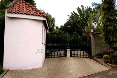 7 Bedroom House for Sale in Nyari Nairobi - Image 4