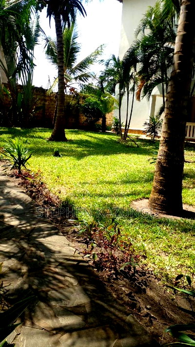 Furnished 2bdrm House in Golf &amp; Living, Ukunda for rent - Image 1
