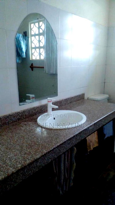 Furnished 2bdrm House in Golf &amp; Living, Ukunda for rent - Image 10