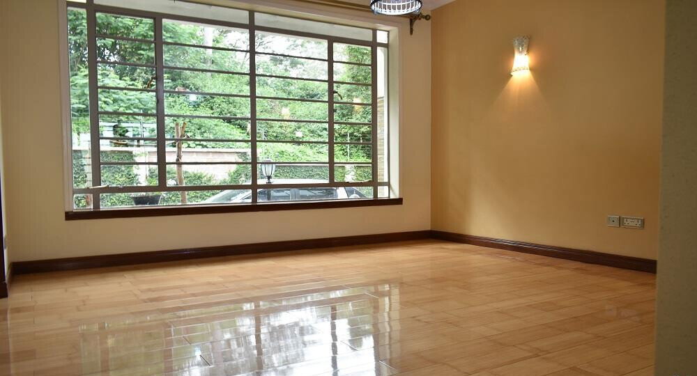5-Ensuite Townhouse with DSQ & Inverter - Spring Valley
