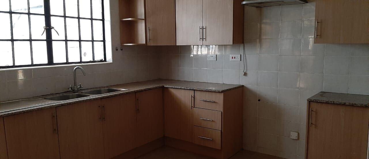 4-Ensuite Townhouse with TV Room & Pantry - Lower Kabete